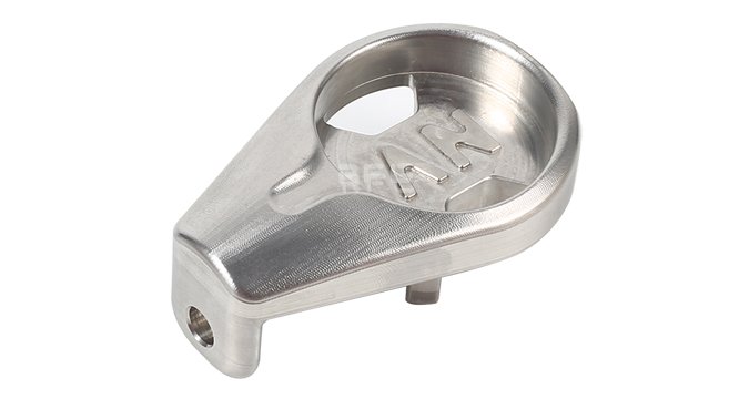 精密零件加工過程中如何保證精度？